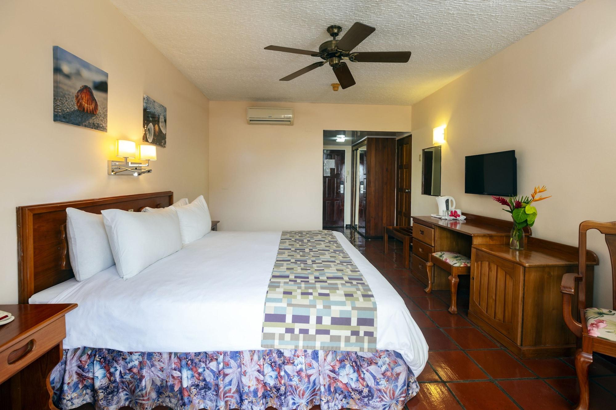 Grafton Beach Resort Black Rock Екстериор снимка
