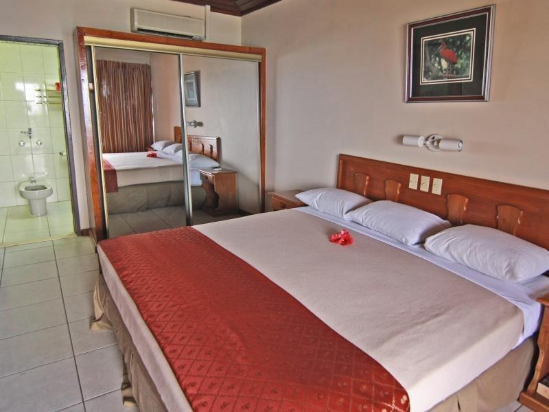 Grafton Beach Resort Black Rock Екстериор снимка