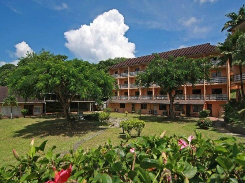 Grafton Beach Resort Black Rock Екстериор снимка