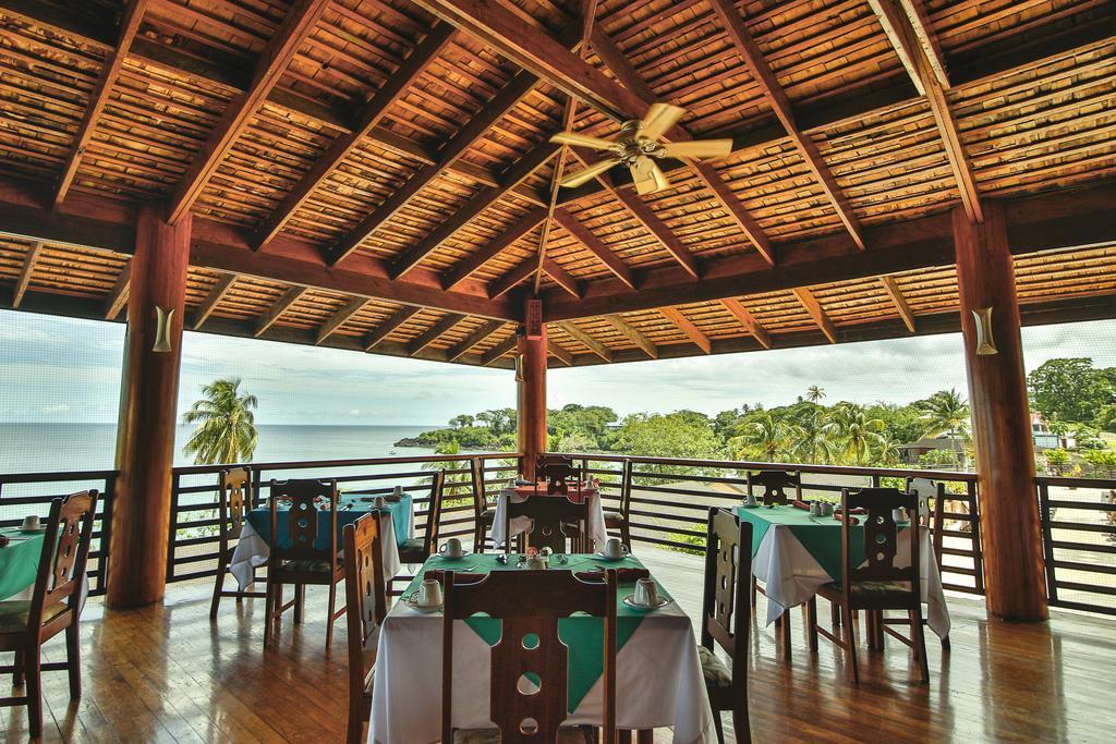 Grafton Beach Resort Black Rock Екстериор снимка